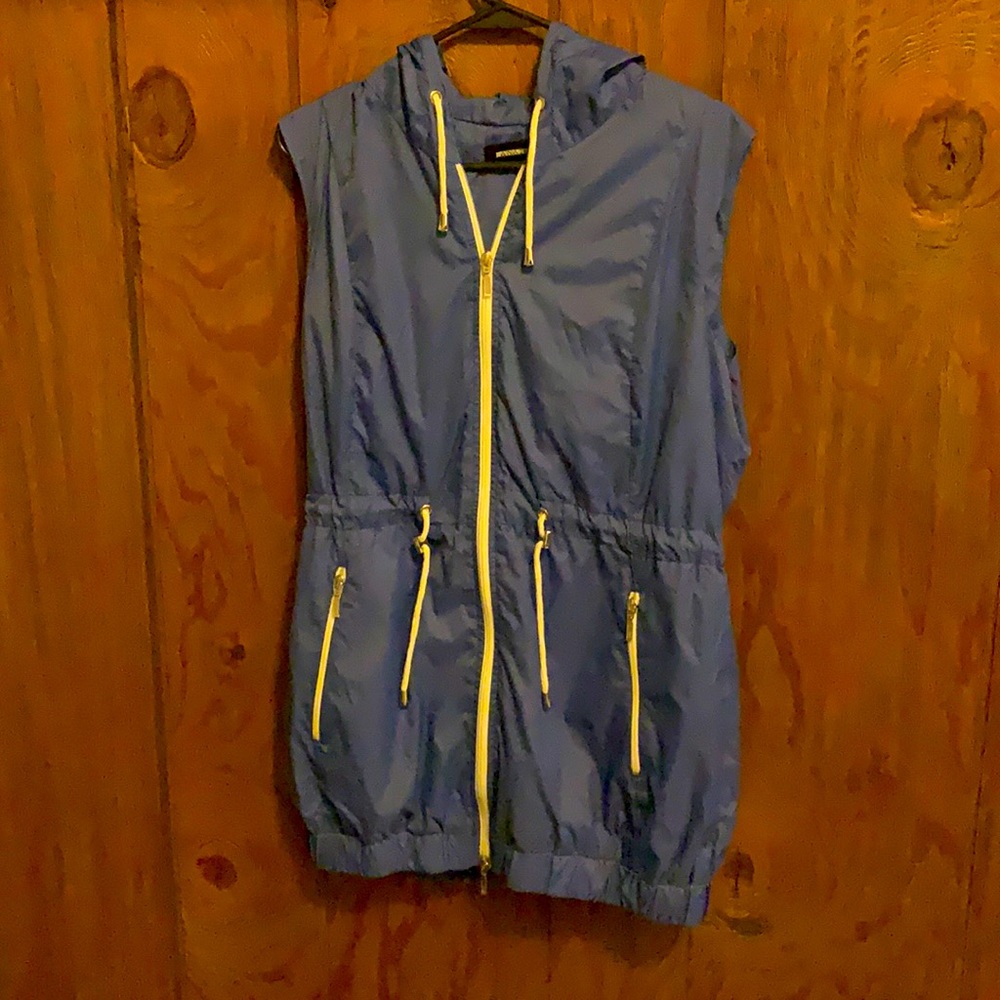 Blue anatomie vest new without tag
